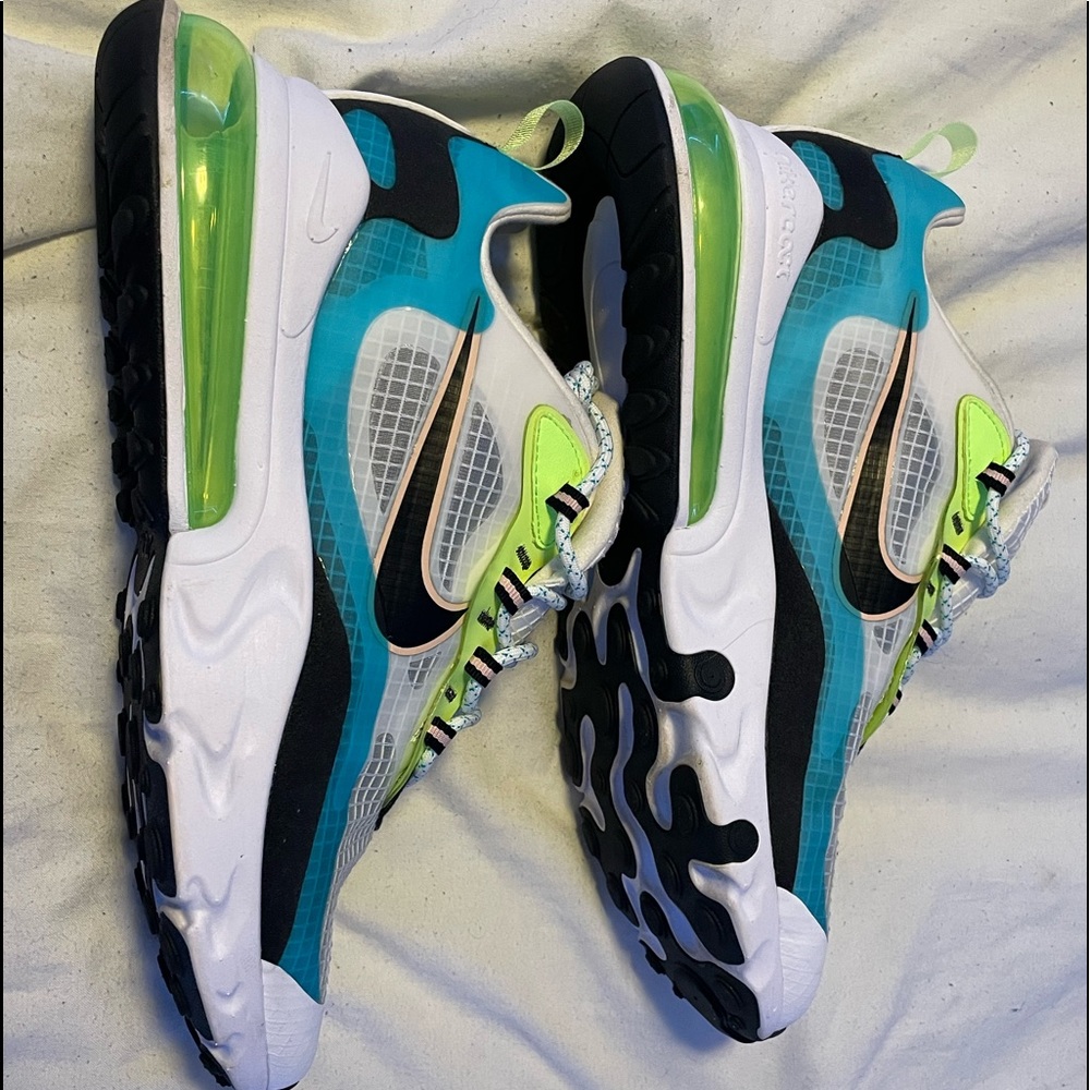 Nike Air Max 270 React